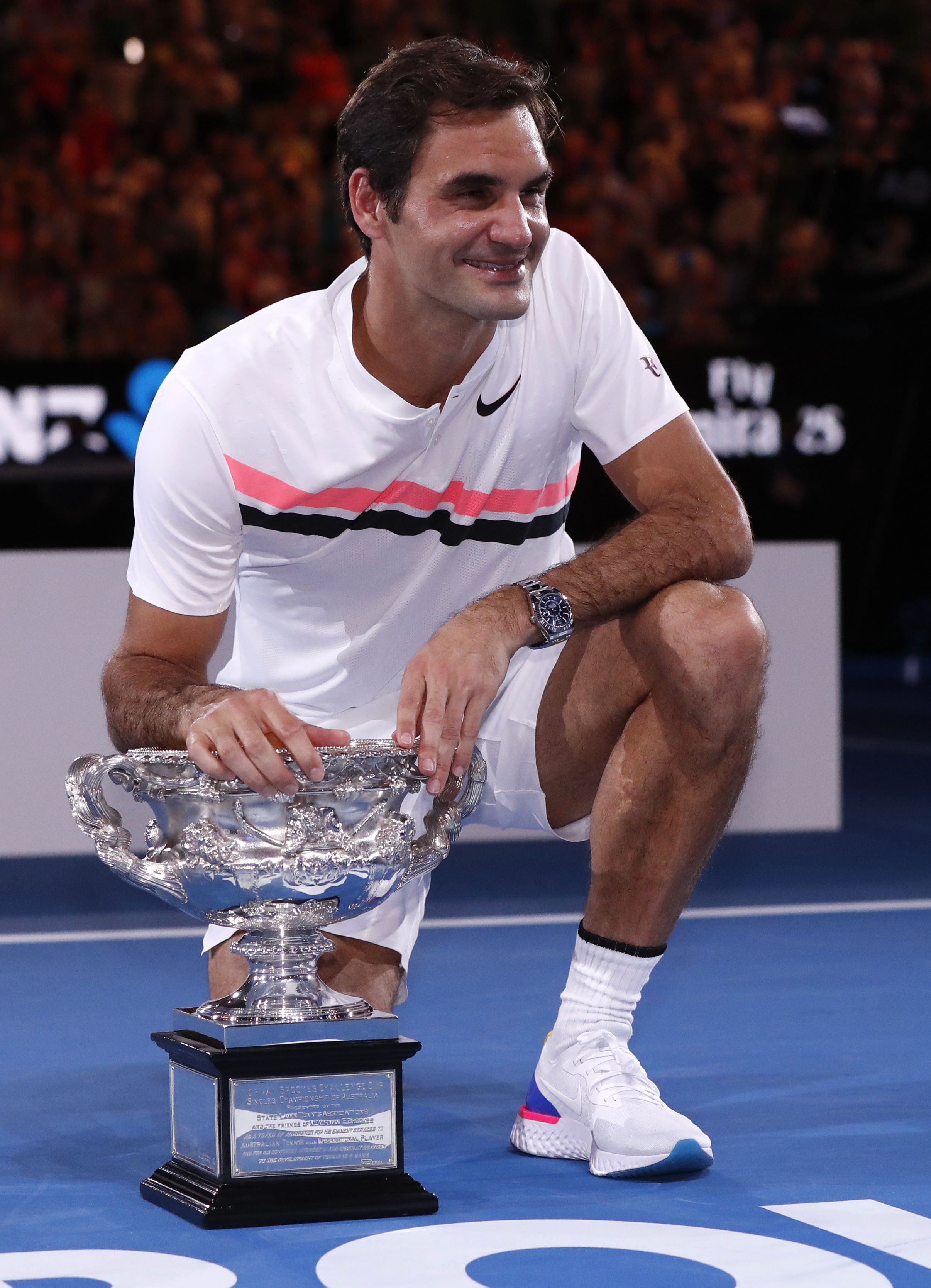 意大利网球队完胜欧洲网球队，费德勒统治全场