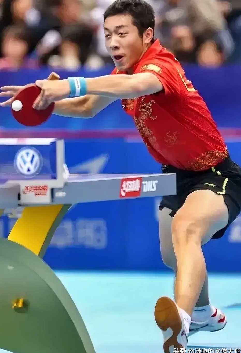 开云体育平台APP-球星爆发！乒乓球赛场再现神级操作