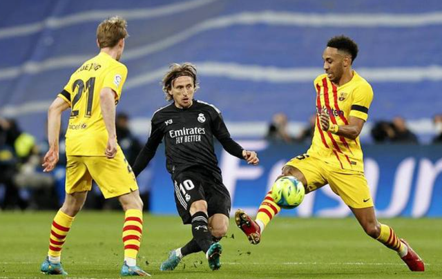 开云体育官网-希腊横扫罗马，贝林厄姆高光表现