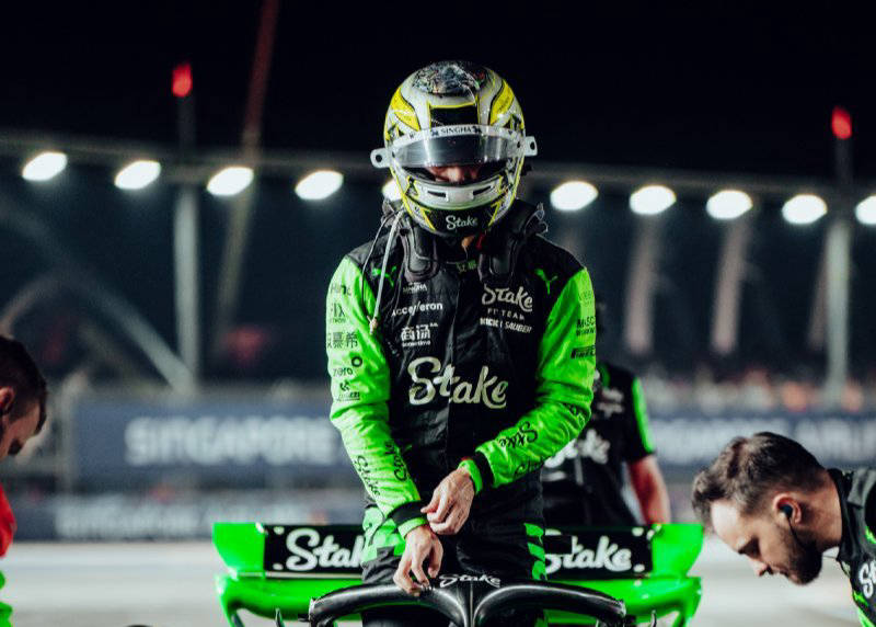 开云体育登录-法拉利险胜索伯车队，周冠宇点燃赛场