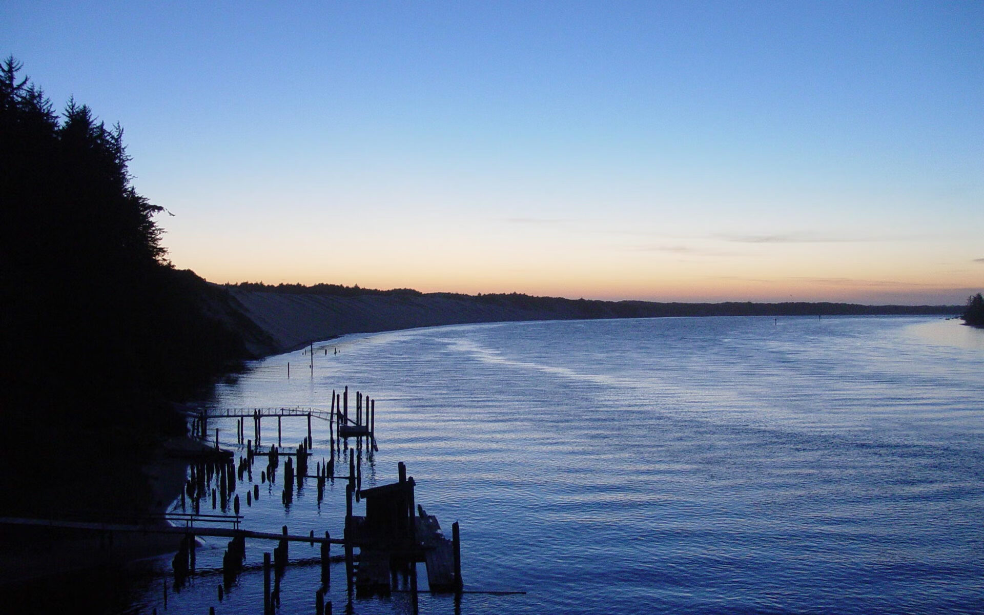开云官网-智利对阵塞维利亚，贝林厄姆攻防两端的绝对统治