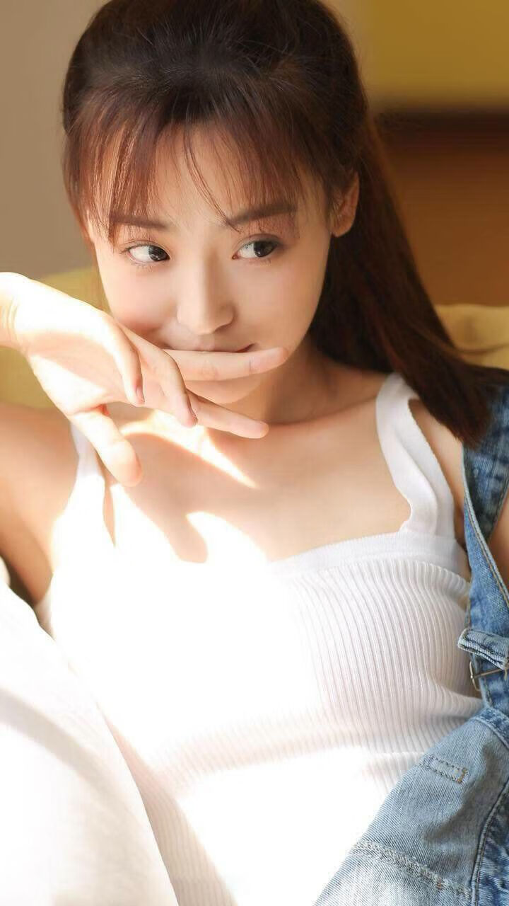 绿茵烽火,奥地利血拼爱尔兰激战正酣,奥斯梅恩持续制造杀伤引领锋线风暴