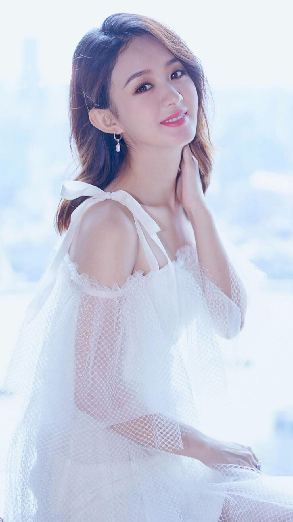 开云平台-道路与球场上的终局，当赛道缠斗的哲学照亮团队篮球的星空