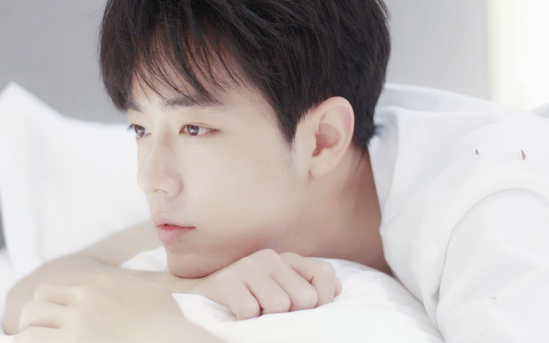 红黑之盾与蓝衣利刃,当范戴克的统治力映照那不勒斯的法兰西闪电